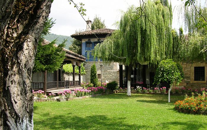 Harabati-Baba-A-Macedonia-Historical-Sufi-Sanctuary-in-Tetovo-North-Macedonia